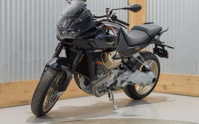 2024 Moto Guzzi V100 Mandello