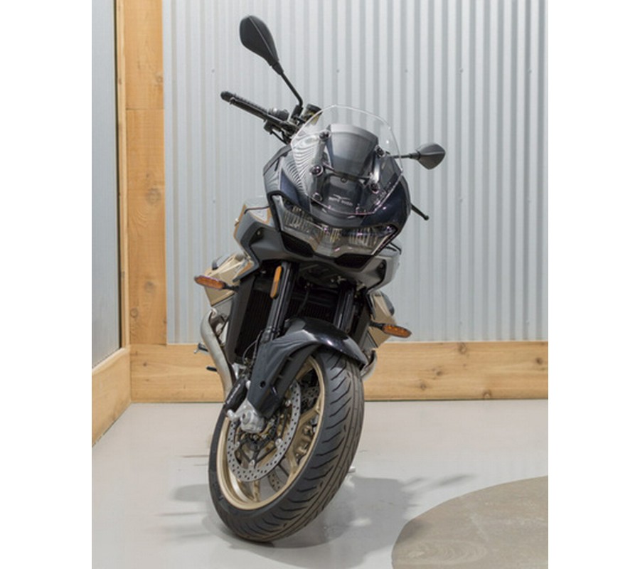 2024 Moto Guzzi V100 Mandello