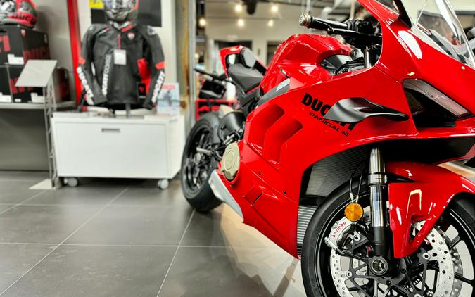 2024 Ducati Panigale V4