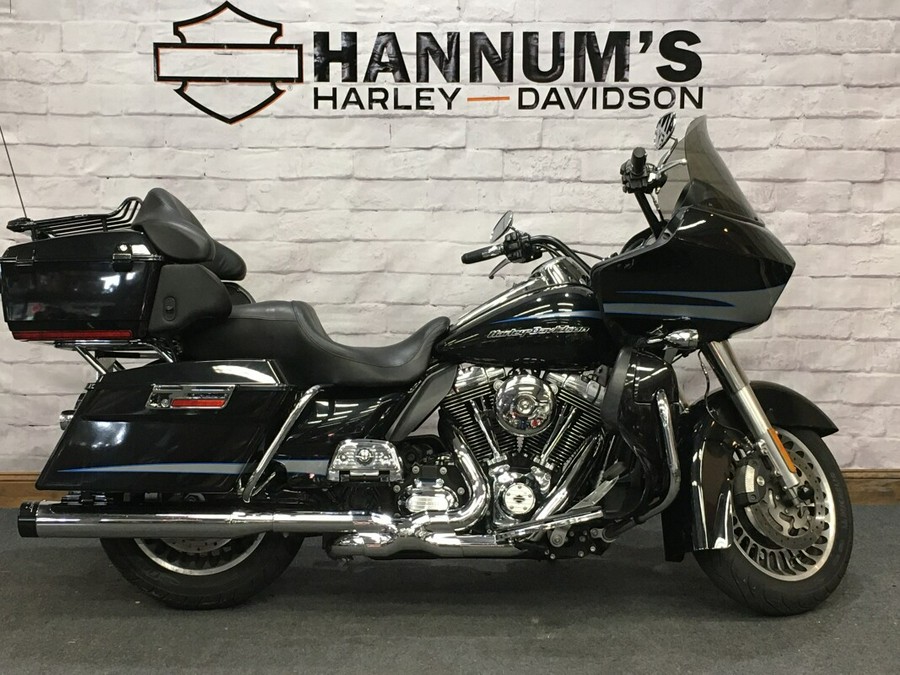 2013 Harley-Davidson Road Glide Ultra Midnight Pearl FLTRU