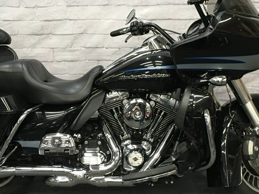 2013 Harley-Davidson Road Glide Ultra Midnight Pearl FLTRU