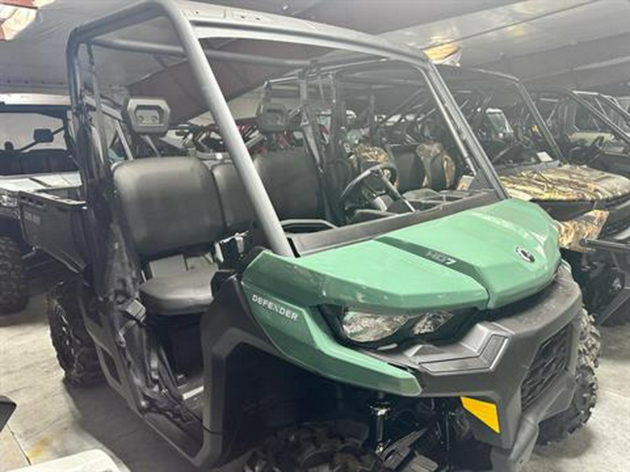 2025 Can-Am Defender DPS HD7