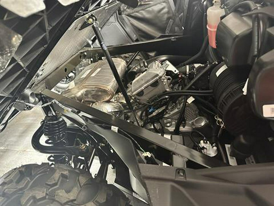 2025 Can-Am Defender DPS HD7