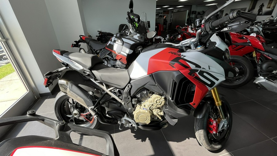 2024 Ducati MULTISTRADA V4 RS