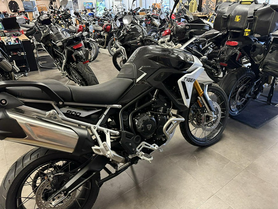 2025 Triumph Tiger 900 Rally Pro Carbon Black / Sapphire Black