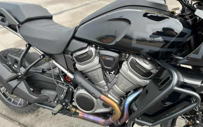 2022 Harley-Davidson® Pan America™ 1250 Special RA1250S Black