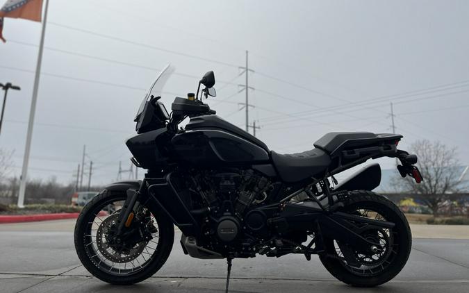 2022 Harley-Davidson® Pan America™ 1250 Special RA1250S Black