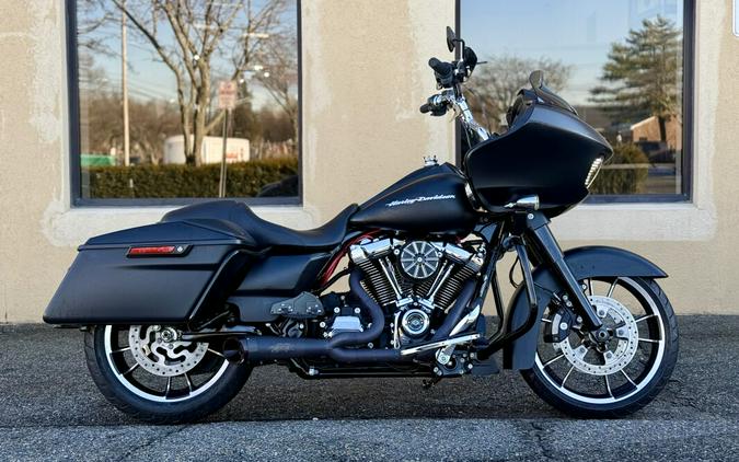 2017 Harley-Davidson® Road Glide® Special FLTRXS