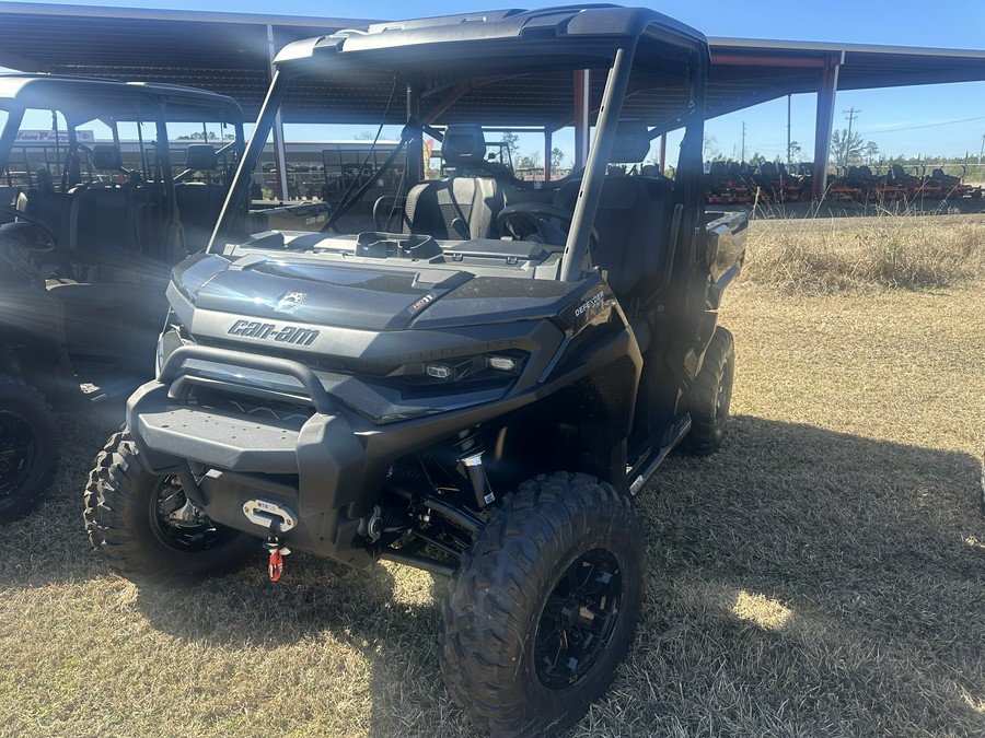 2026 Can-Am Defender XT HD11 with 10.25 in. touchscreen display