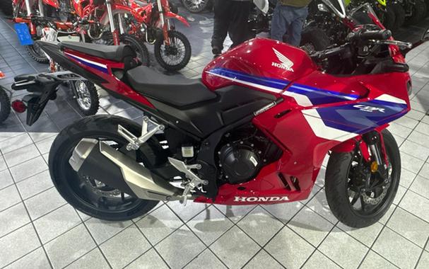 2025 Honda CBR500RA ABS