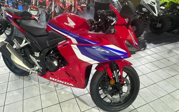 2025 Honda CBR500RA ABS