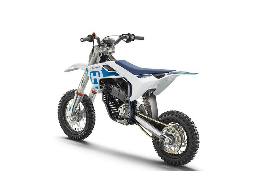 2023 Husqvarna Motorcycles EE 5