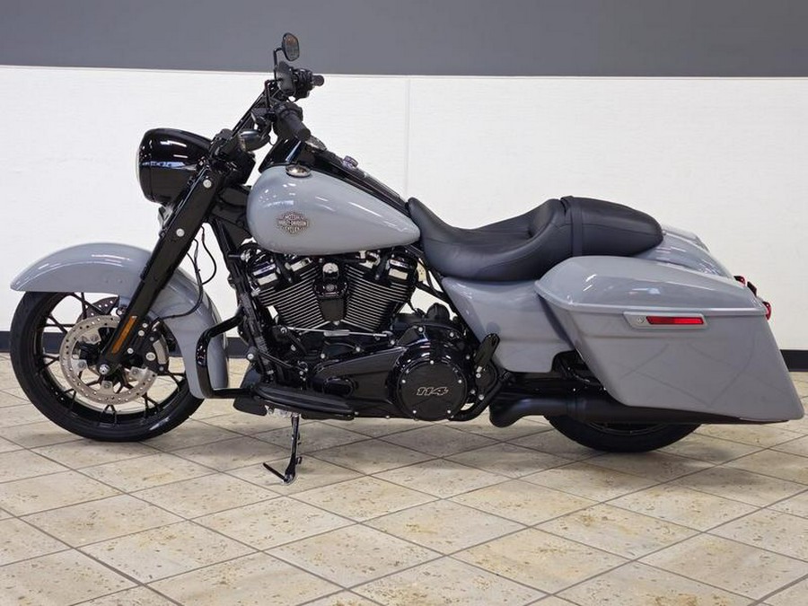 2025 Harley-Davidson® FLHRXS - Road King® Special