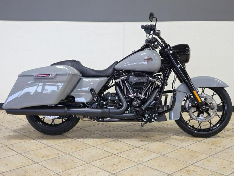 2025 Harley-Davidson® FLHRXS - Road King® Special