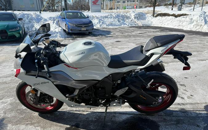 2025 Kawasaki Ninja ZX6R ABS