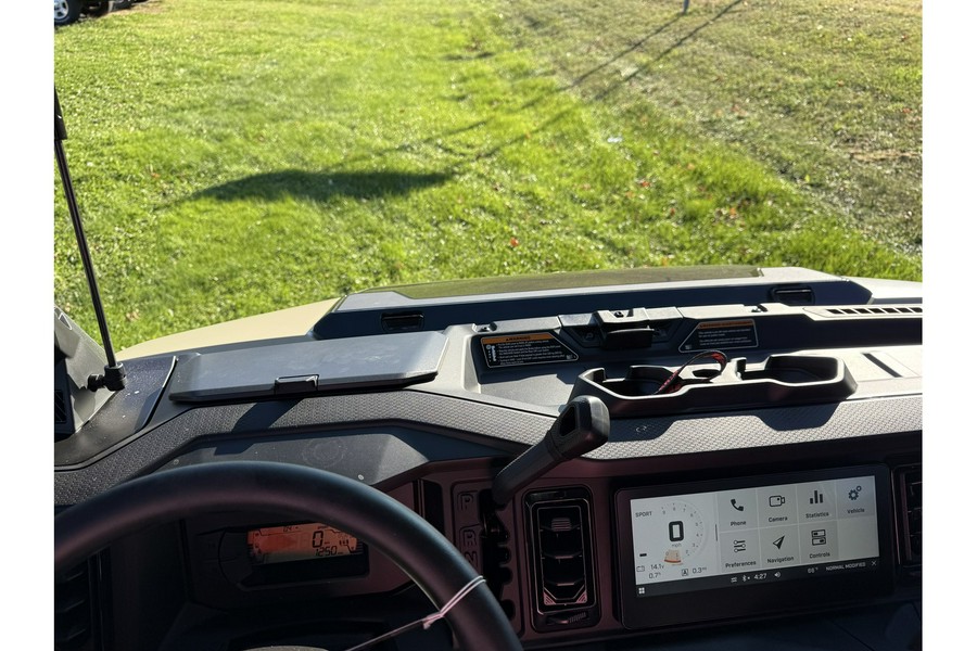 2026 Can-Am DEFENDER LIMITED HD11