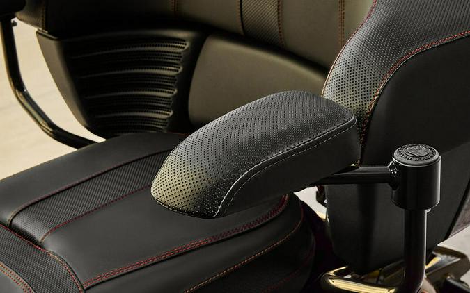 2024 Indian Motorcycle® Roadmaster® Elite Red Candy Over Black Candy