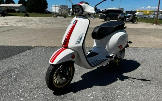 2022 Vespa Sprint 50 Racing Sixties