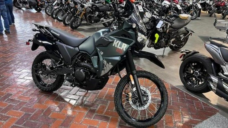 2025 Kawasaki KLR®650 Metallic Matte Old School Green ABS