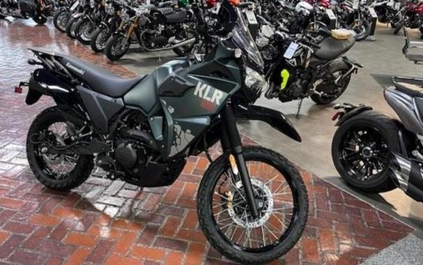 2025 Kawasaki KLR®650 Metallic Matte Old School Green ABS