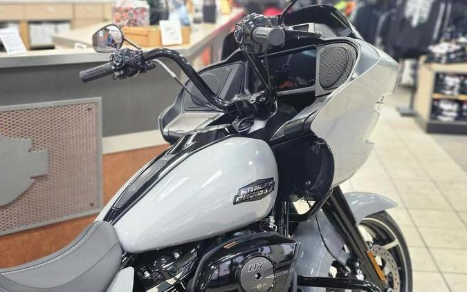 2025 Harley-Davidson® FLTRX - Road Glide®