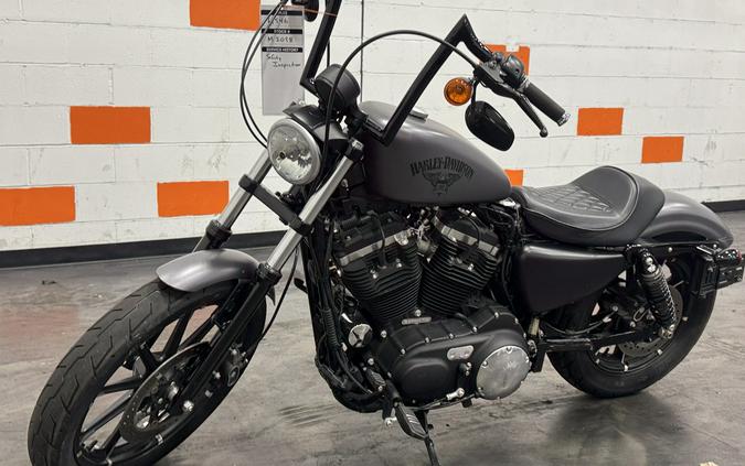 2017 HARLEY DAVIDSON 883 IRON