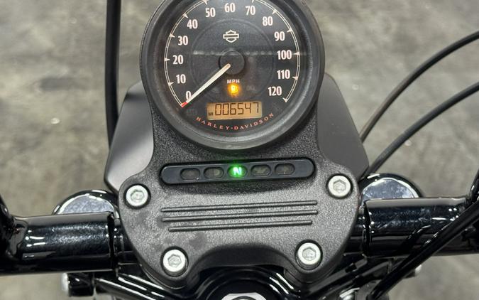 2017 HARLEY DAVIDSON 883 IRON