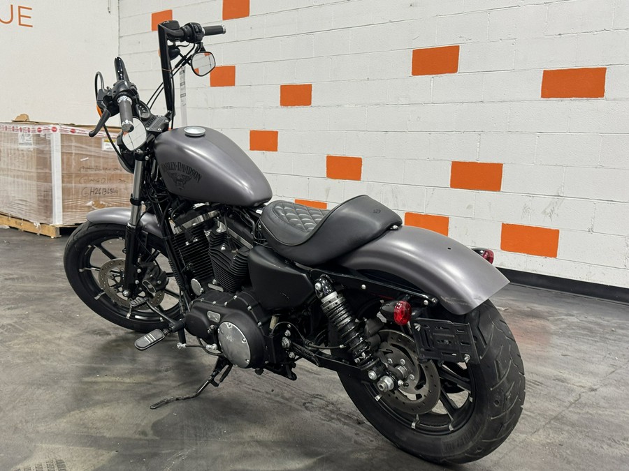 2017 HARLEY DAVIDSON 883 IRON