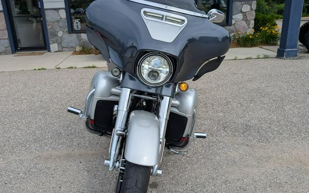 2019 CVO Street Glide - Harley-Davidson®