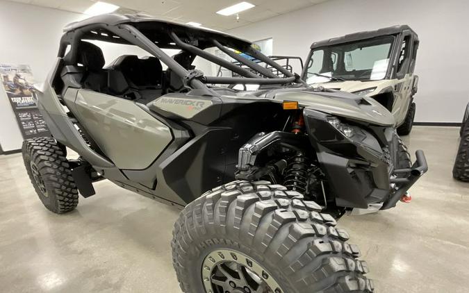 2026 Can-Am® Maverick R X rc