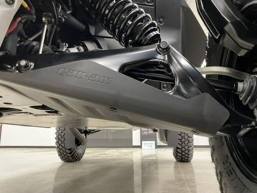 2026 Can-Am® Maverick R X rc