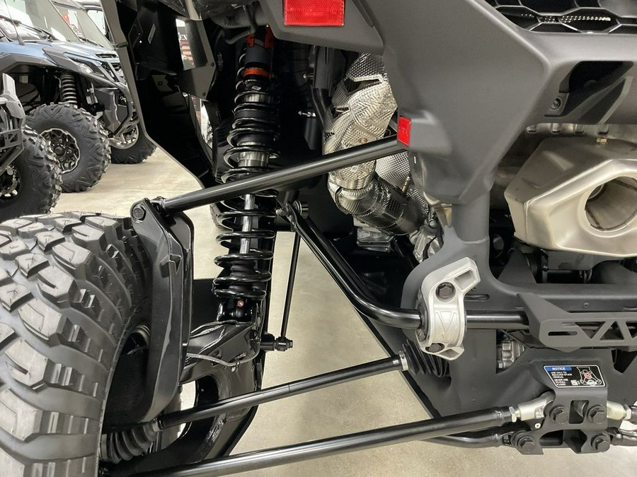 2026 Can-Am® Maverick R X rc