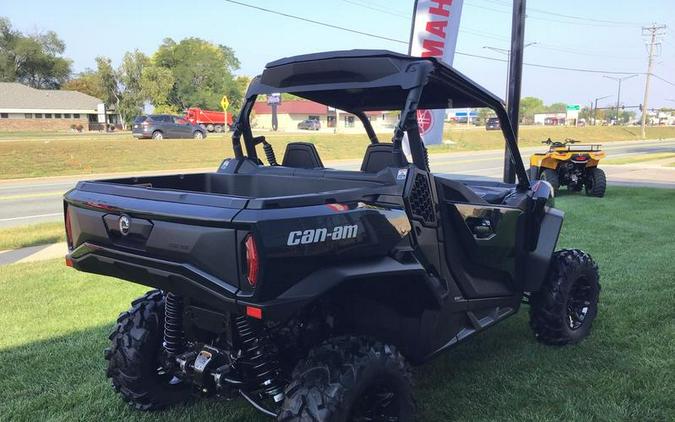 2023 Can-Am® Commander XT 700