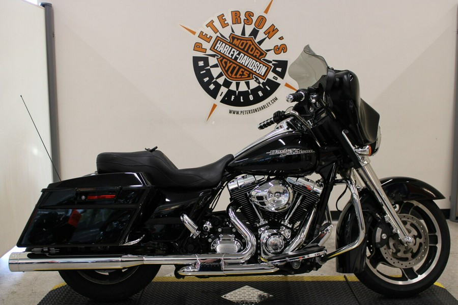 2013 FLHX Street Glide® - In Vivid Black