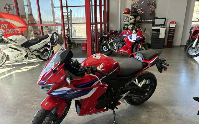 2025 Honda CBR500R