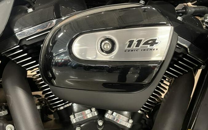 2021 Harley-Davidson® Ultra Limited Vivid Black