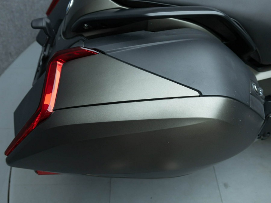 2023 BMW K1600B W/ABS