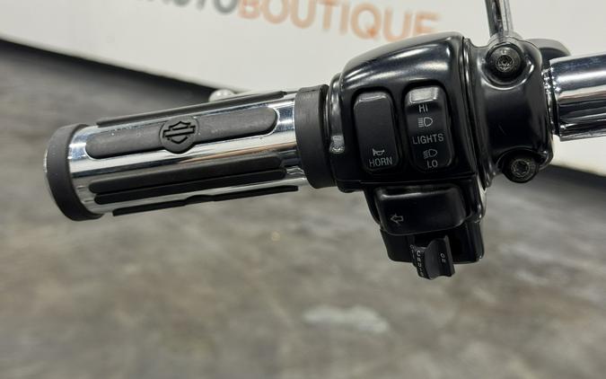 2010 HARLEY DAVIDSON ROAD KING CLASSIC