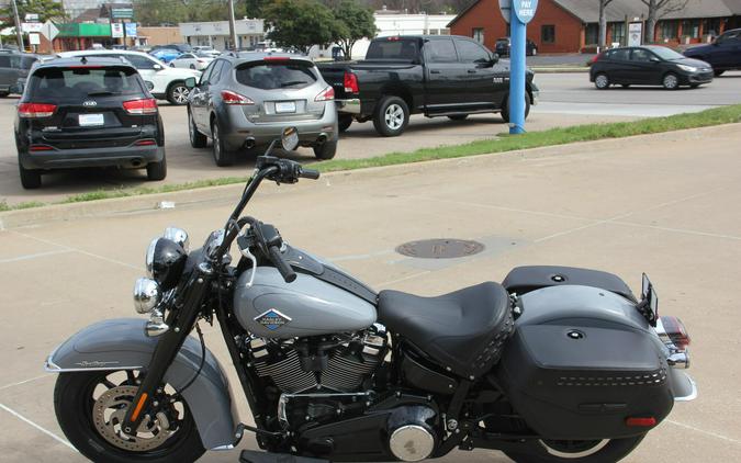 2026 Harley-Davidson FLHC Heritage Classic
