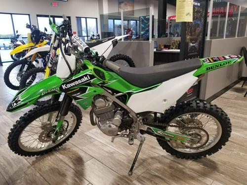 2020 Kawasaki KLX230R Review (12 Fast Facts)