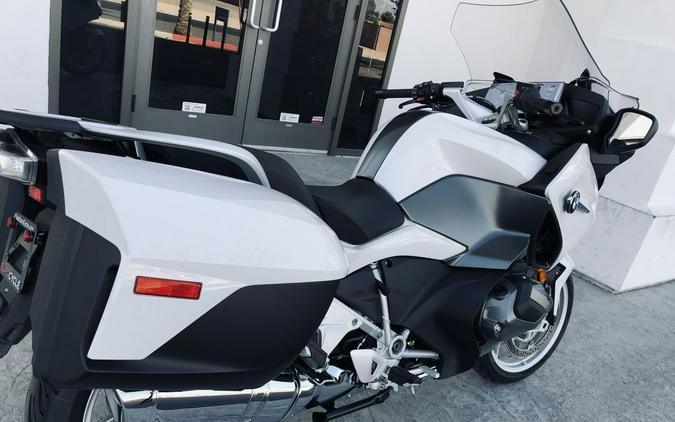 2021 BMW R 1250 RT Alpine White