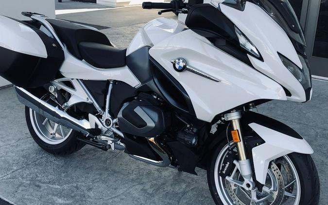 2021 BMW R 1250 RT Alpine White