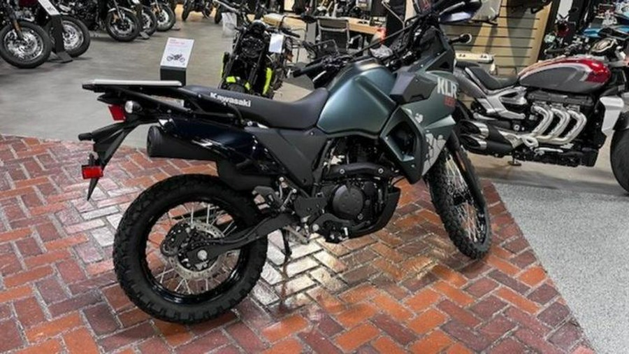 2025 Kawasaki KLR®650 Metallic Matte Old School Green