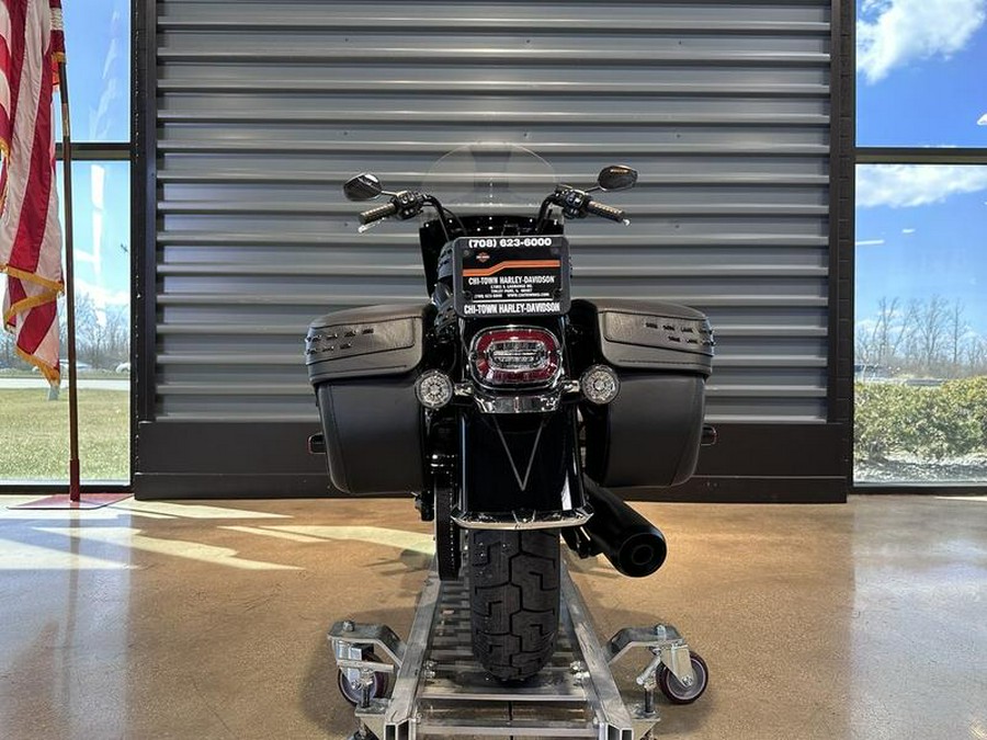 2025 Harley-Davidson® FLHC - Heritage Classic