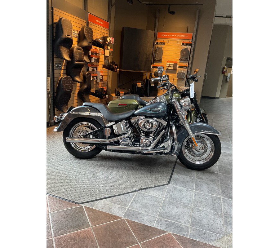 2015 Harley-Davidson® Heritage Softail® Classic Custom Colour Black Magic