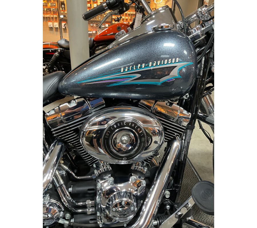 2015 Harley-Davidson® Heritage Softail® Classic Custom Colour Black Magic