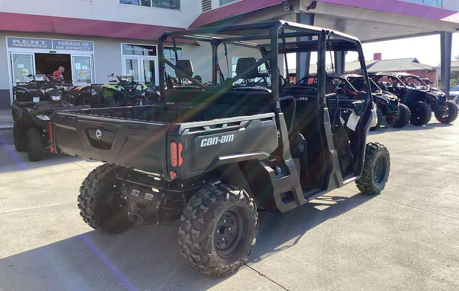 2025 Can-Am Defender MAX HD7