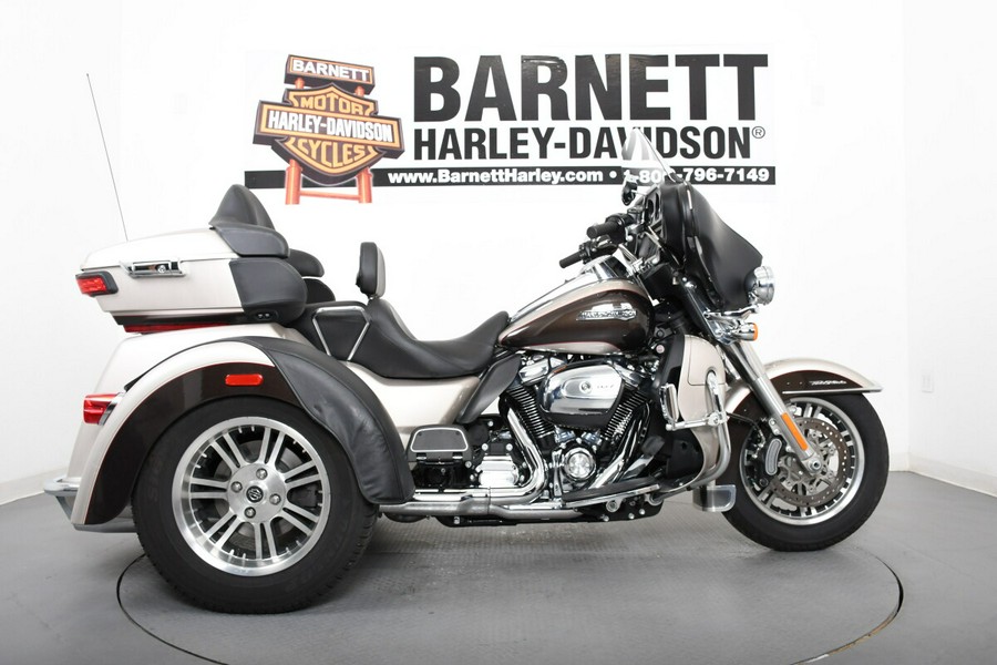 2018 Harley-Davidson® FLHTCUTG Tri Glide® Ultra
