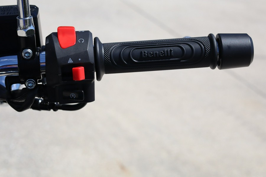 2025 Benelli Imperiale 400