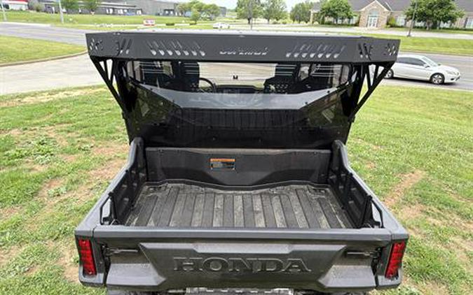 2025 Honda Pioneer 1000-6 Deluxe Crew